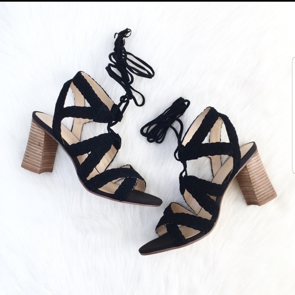 Very Volatile | braided black suede heels sz 9